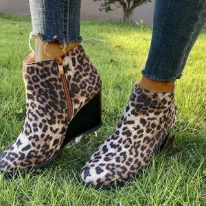 Women's Leopard Print Wedge Ankle Faux Suede Boots